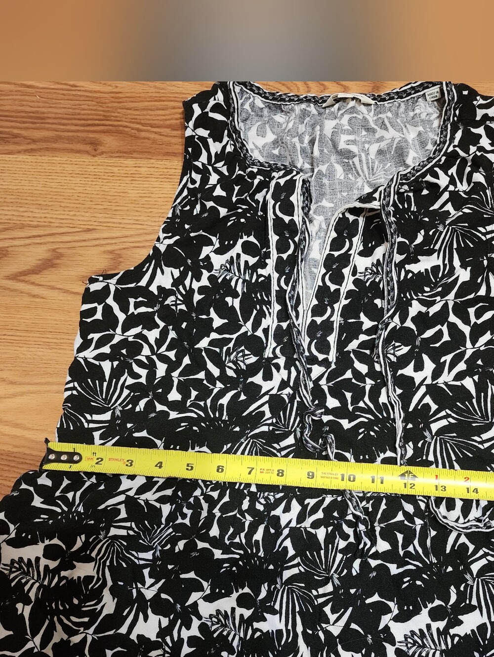 Max Studio London Tiered Maxi Dress Medium Black White Tank Lightweight Tassels - Picture 12 of 12